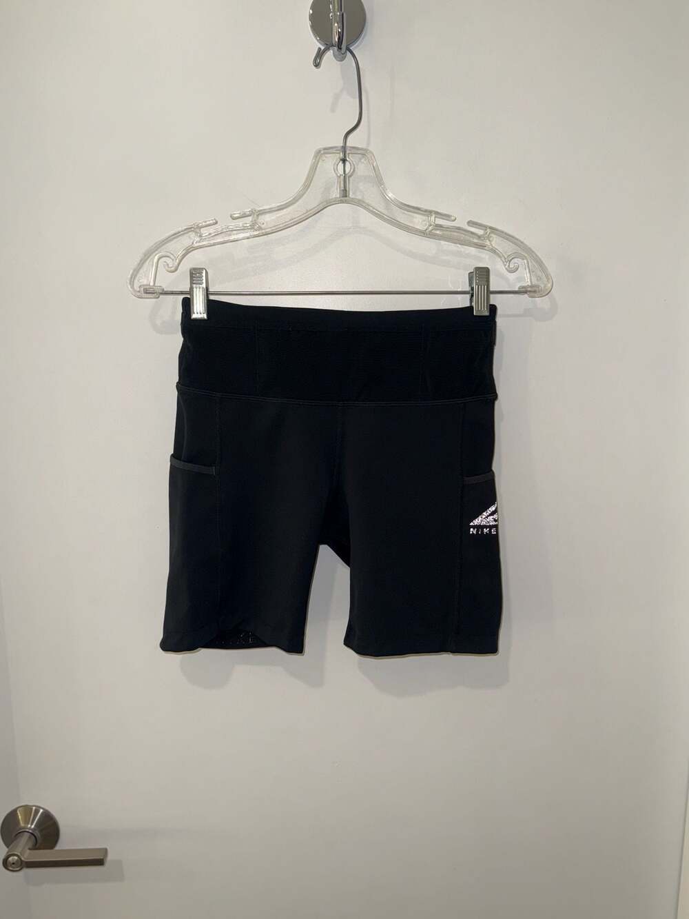 Nike Women's Dri-FIT Epic Luxe Trail Running Mid-Rise Shorts